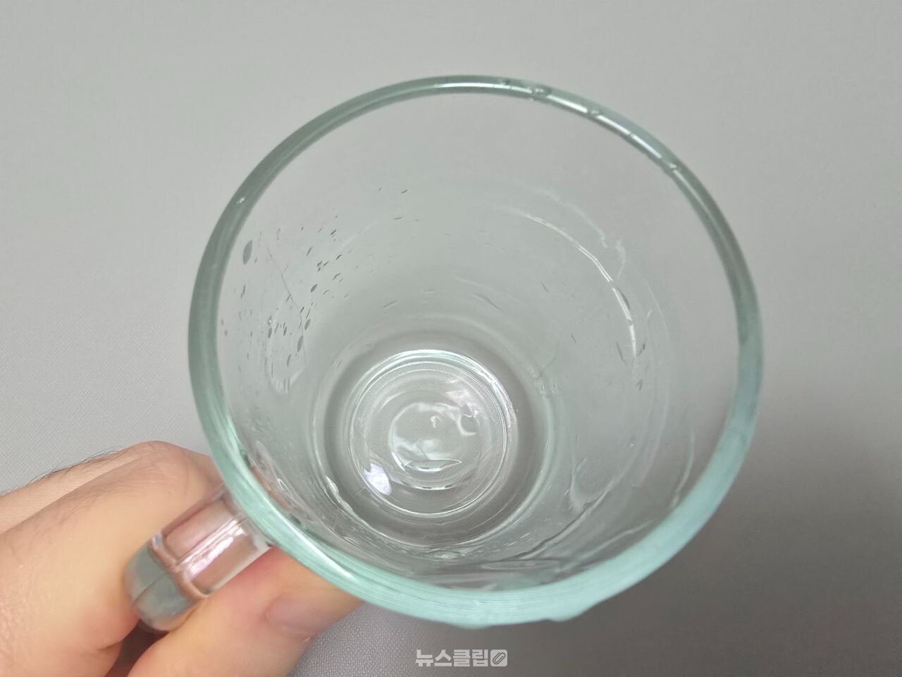 유리물컵 비린내 / 뉴스클립