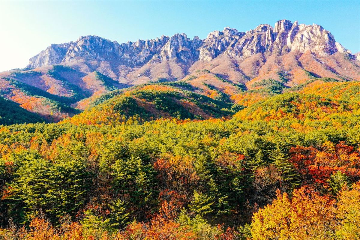 울산바위 / 한국관광공사-강원지사 모먼트스튜디오