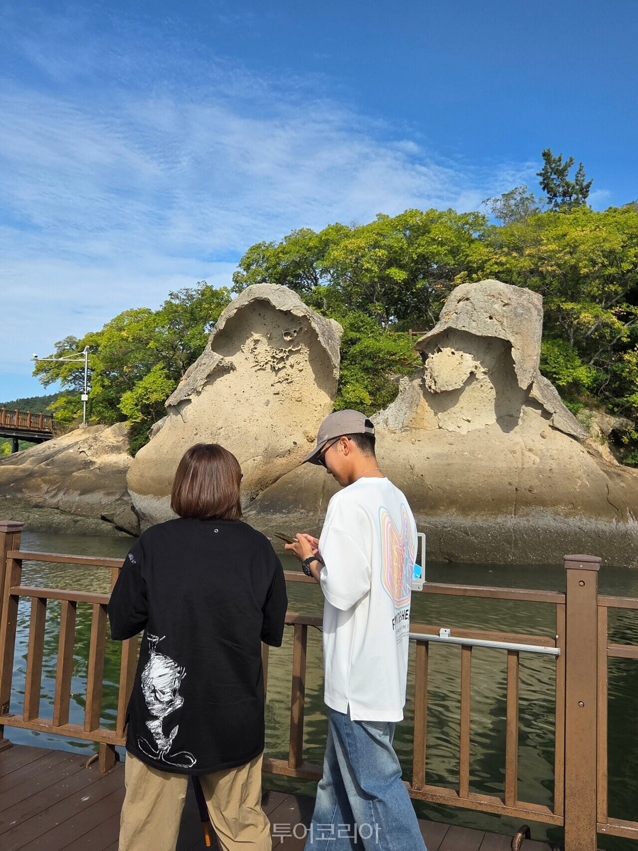 고하도 전망대 갓바위 /사진-투어코리아