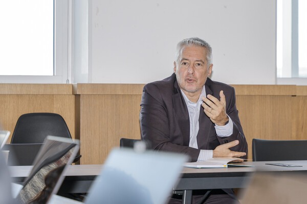 이반 세갈(Ivan Segal) 르노 브랜드 글로벌 영업·운영 총괄 / 파리모터쇼 공동취재단 제공