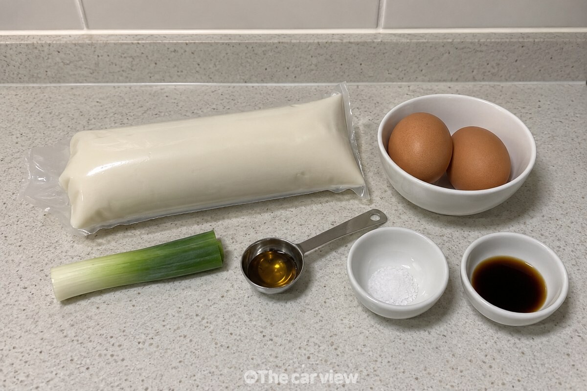 계란국에 쓸 순두부 한 봉과 계란, 대파를 조리대에 필요한 만큼만 준비한 모습 / 기사 이해를 돕기 위한 생성형 이미지
