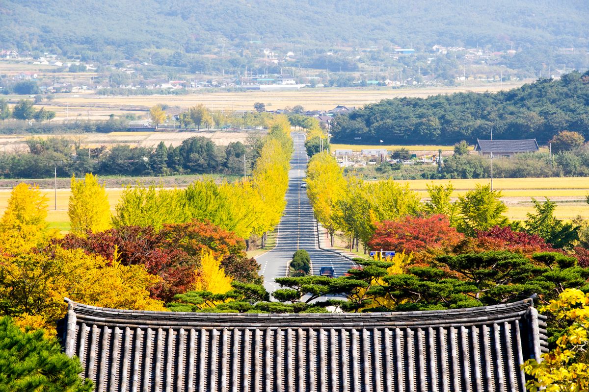 통일전 / 한국관광공사-이범수