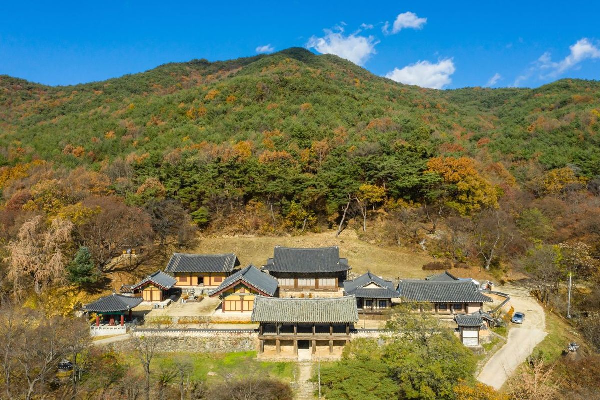 안동 봉정사 / 한국관광공사-디엔에이스튜디오