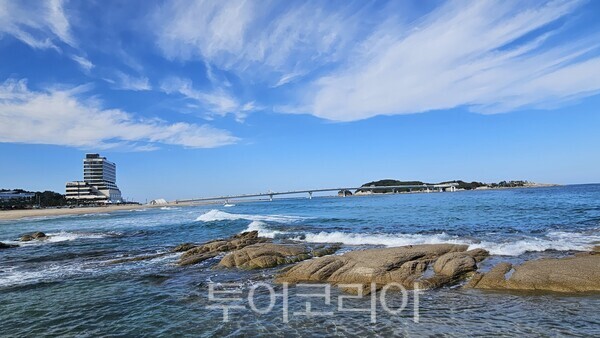 송지호 해변  ⓒ투어코리아