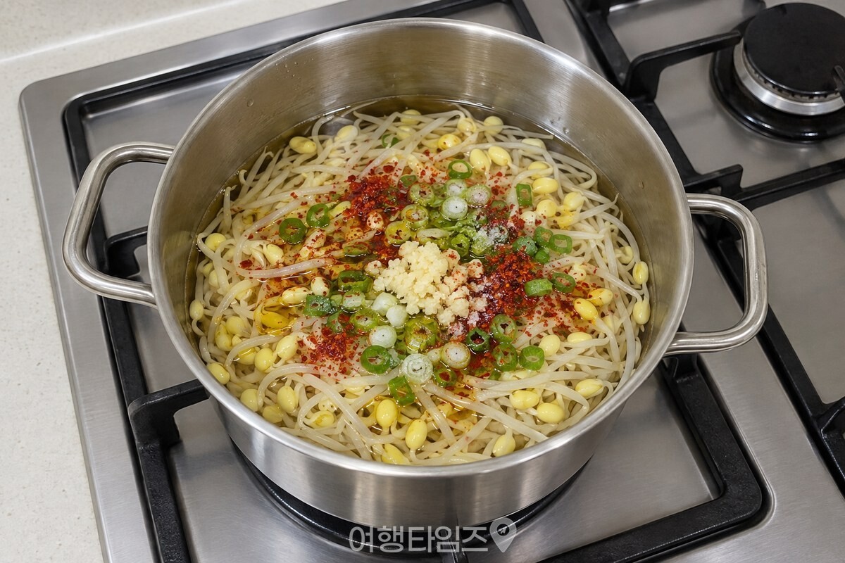 물과 양념을 넣고 불을 켜기 전의 냄비 / 기사 이해를 돕기 위한 생성형 이미지